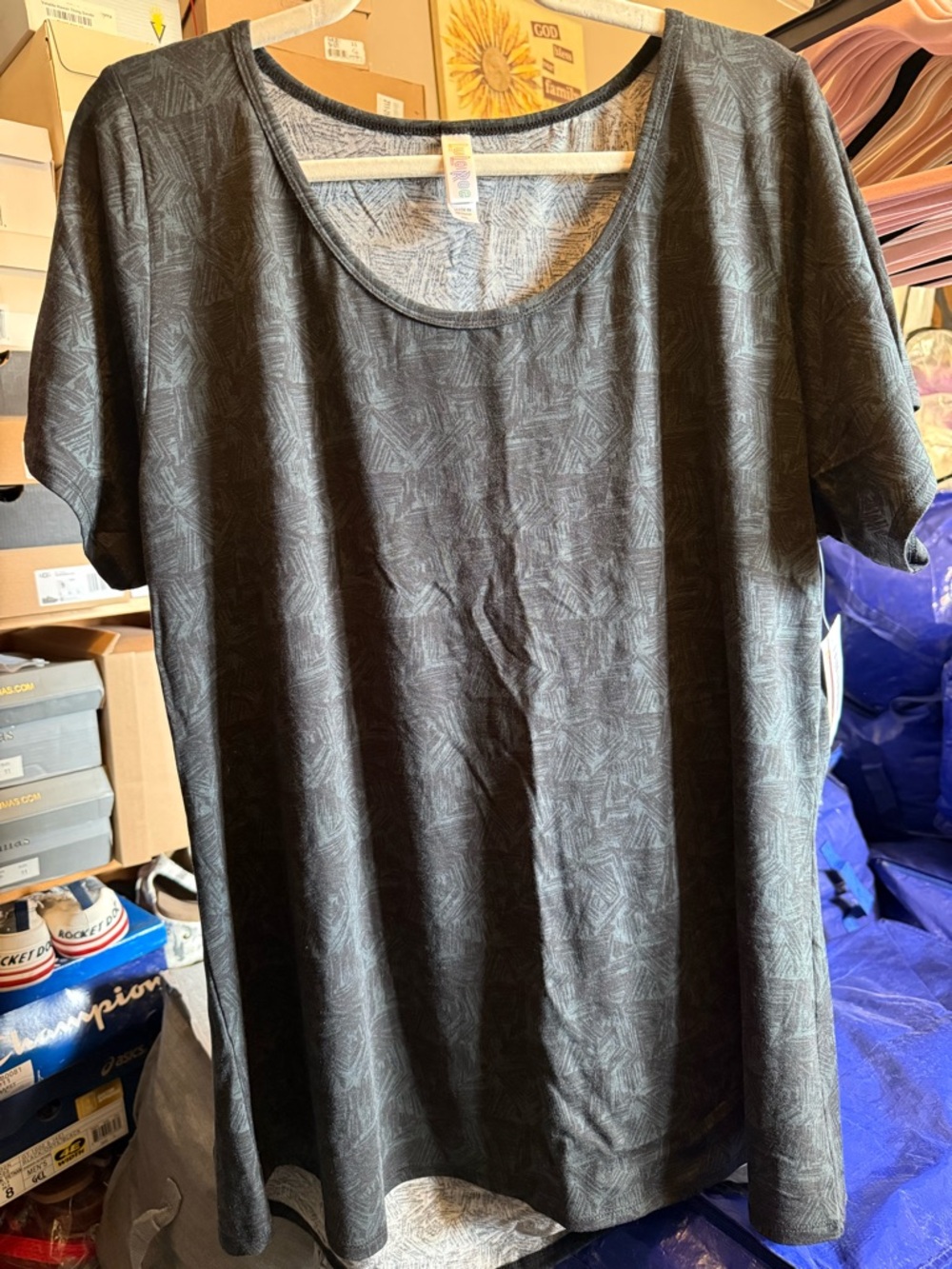 LuLaRoe Black Short Sleeve Scoop Neck Top with Subtle Gray Print